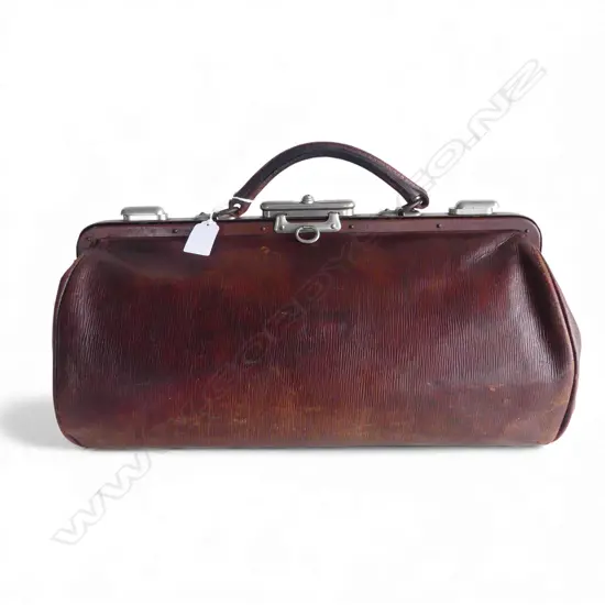 GLADSTONE LEATHER DOCTORS BAG L.430mm