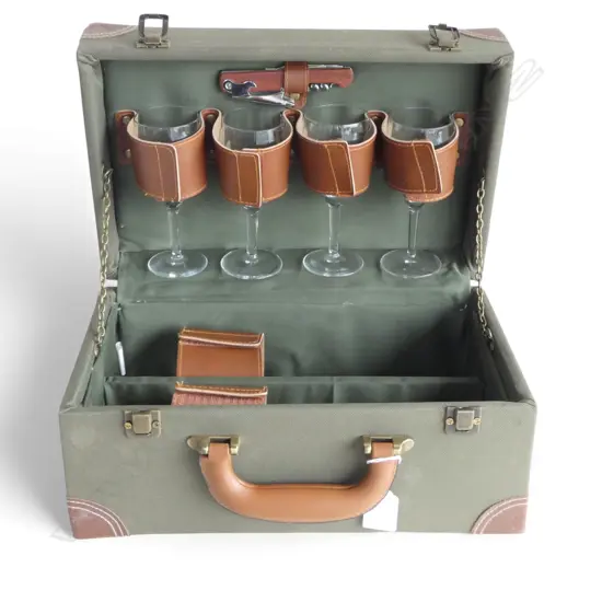 VINTAGE 2 BOTTLE PICNIC WINE BOX with 4 glasses 340x210x175mm