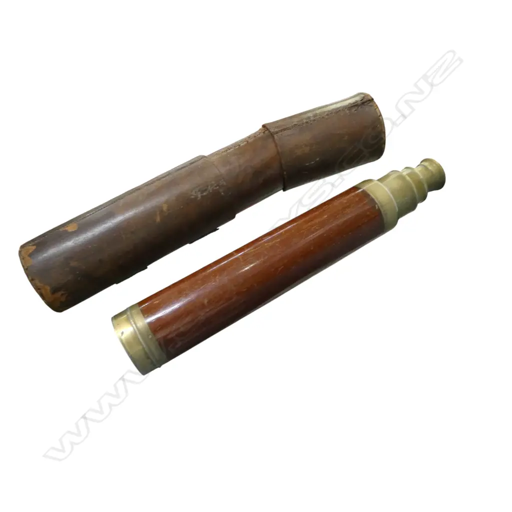 Victorian brass & mahogany 3 drawer telescope. L.880mm extended. The outer leather case with some faults Image 1++