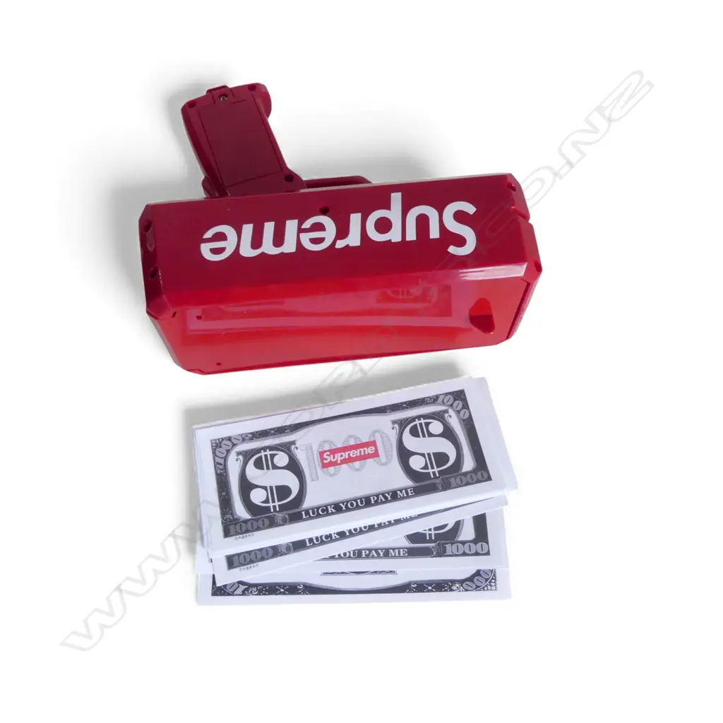 SUPREME BRAND CASH GUN w NOVELTY CASH INSIDE Image 1++
