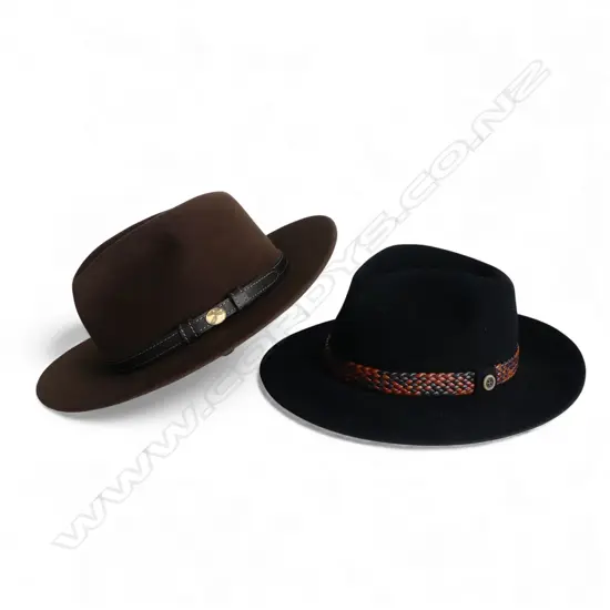 2 FELT HATS SIZE 60 & 61 IN STETSON BOX