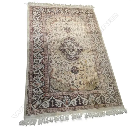 HAND KNOTTED WOOL / SILK RUG 1800x1240mm