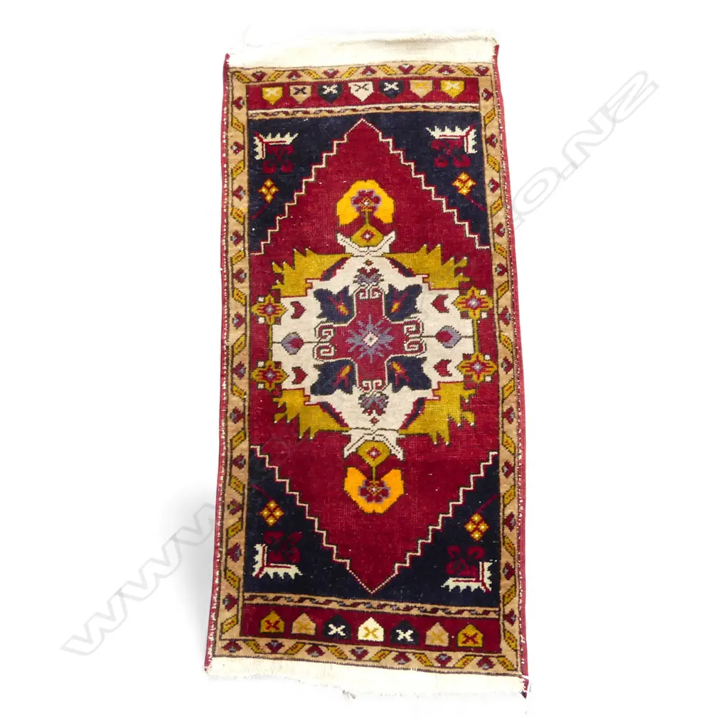 HAND KNOTTED WOOL PILE RUG 1000x500mm Image 1++