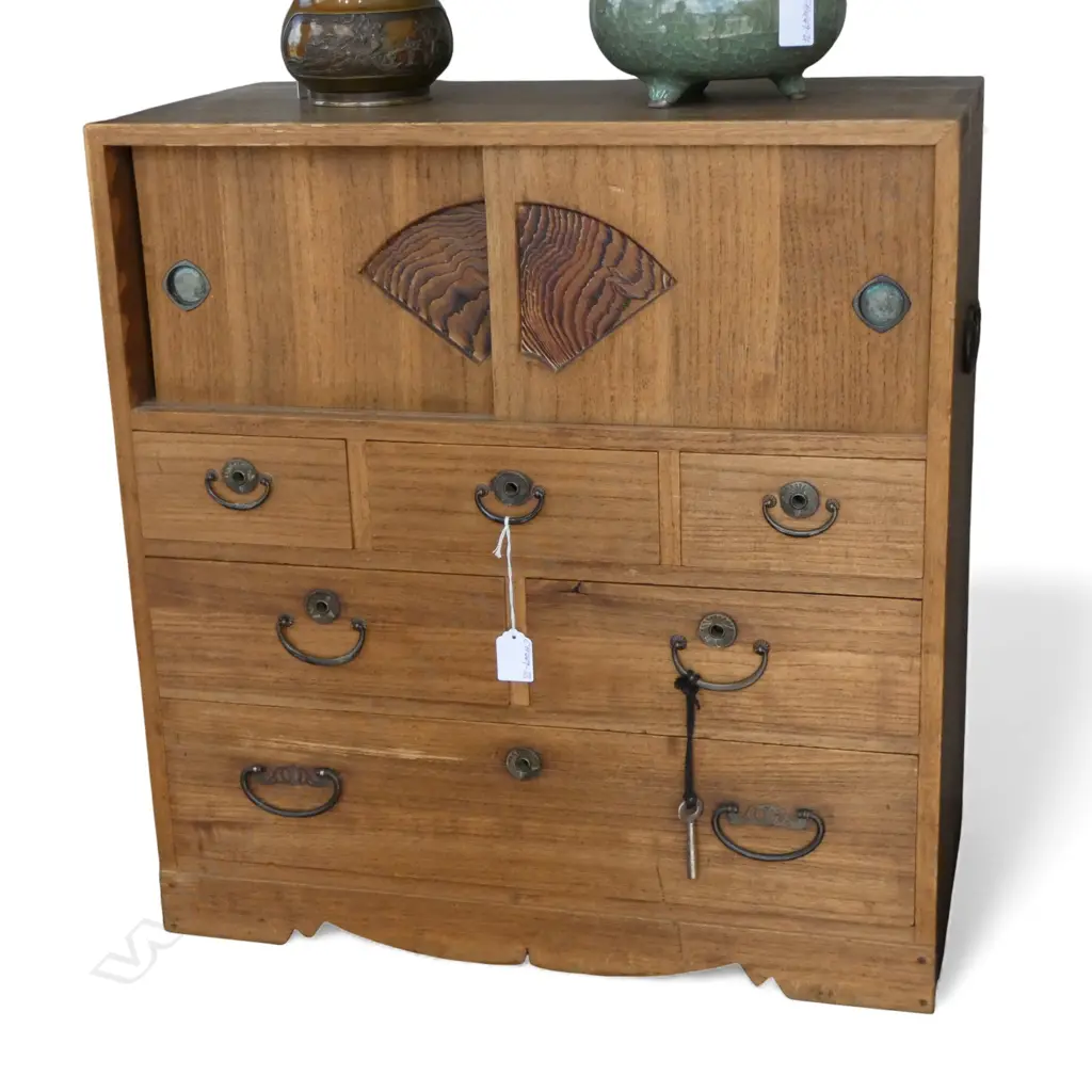 Vintage small Japanese collector's chest early 20thC pr doors w fans + 6 drawers H.580mm Image 1++