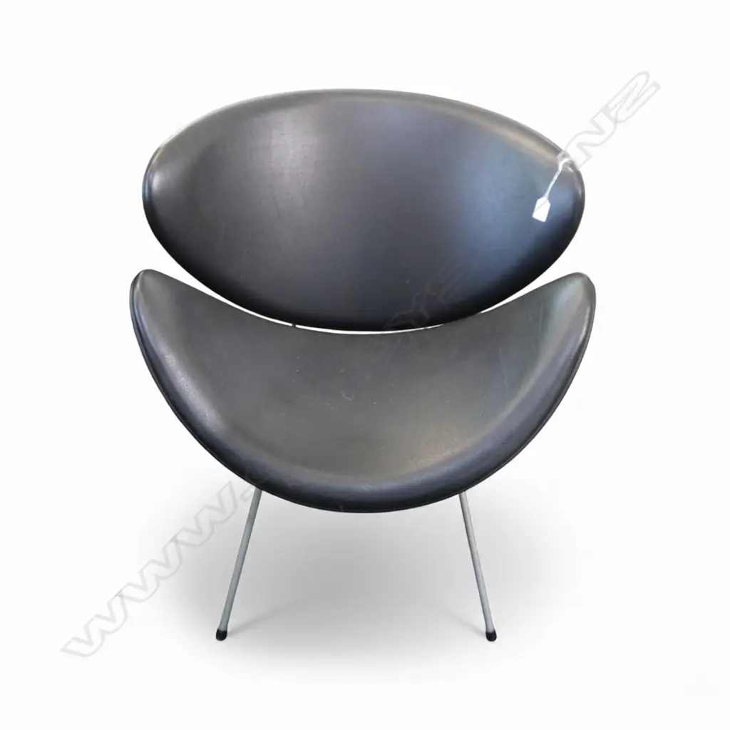 LIP CHAIR Image 1++