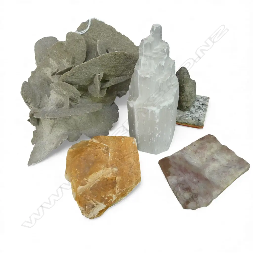 LARGE SPECTACULAR DESERT ROSE CRYSTAL FORMATION 230X200MM & SUBSTANTIAL SELENITE MOUNTAIN 150MM Image 1++