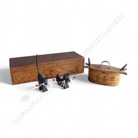 4 VINTAGE WOOD CARVED FOLK ART PCS BOX L310MM