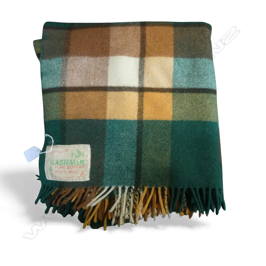 VINTAGE NZ WOOL TRAVEL RUG ALLIANCE TEXTILES MILTON EXCELLENT COND., L.1560MM W.1300MM Image 1++