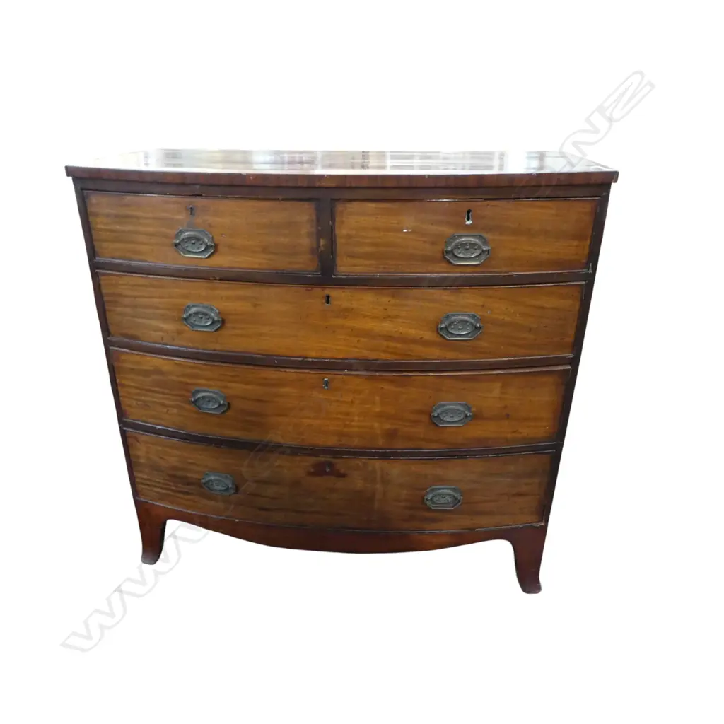 VICTORIAN MAHOGANY BOW FRONT CHEST OF DRAWERS 1060x540x1030mm Image 1++