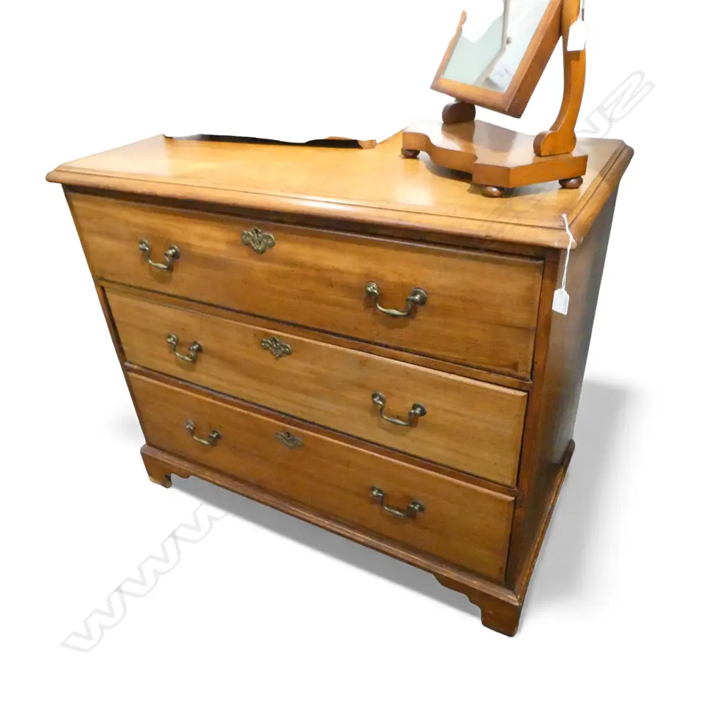 3 DRAWER MAHOGANY CHEST 1100x575x910mm Image 1++