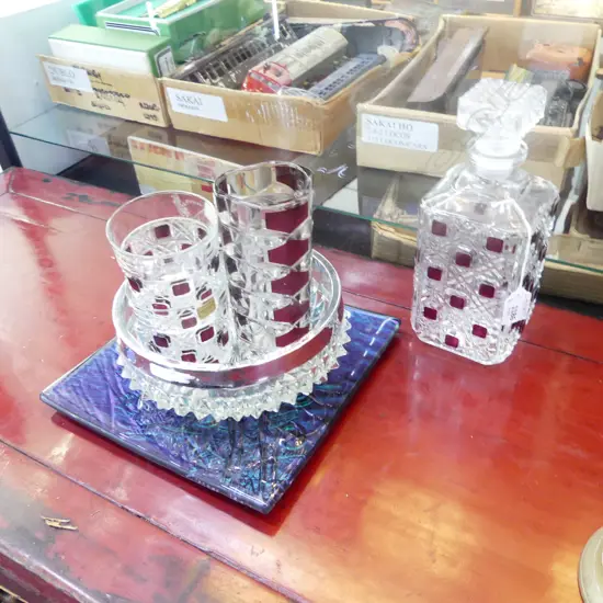 7 PCES GLASS; 5 LUMINARC + BOWL 200mm dia, SQUARE PLATE