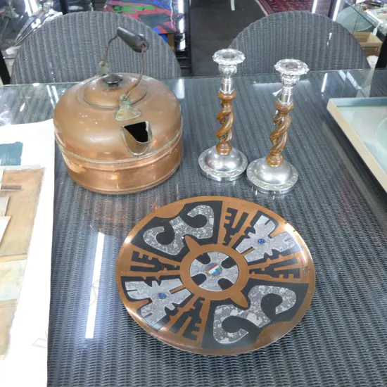 PR BARLEY TWIST CANDLESTICKS H.225mm + COPPER KETTLE & PLATE 295mm dia
