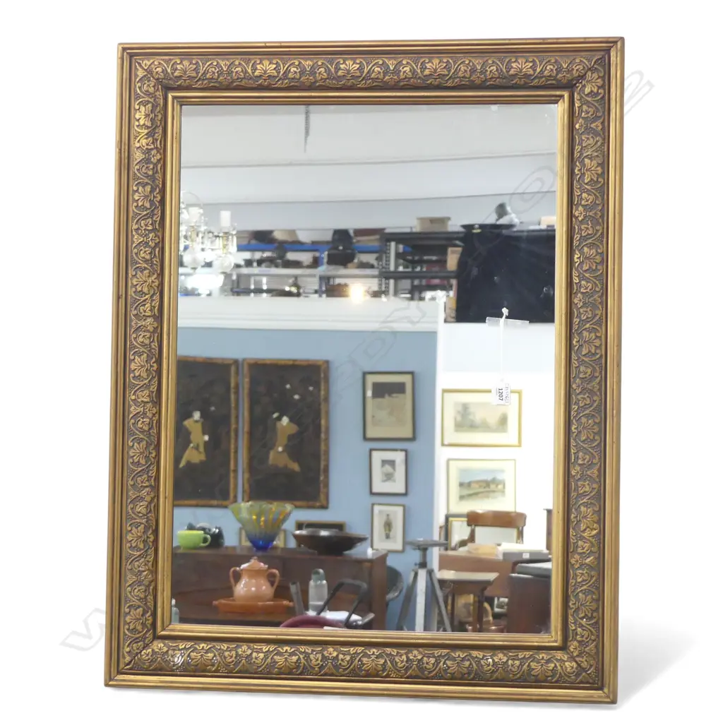 GILT FRAME MIRROR 875x685mm Image 1++