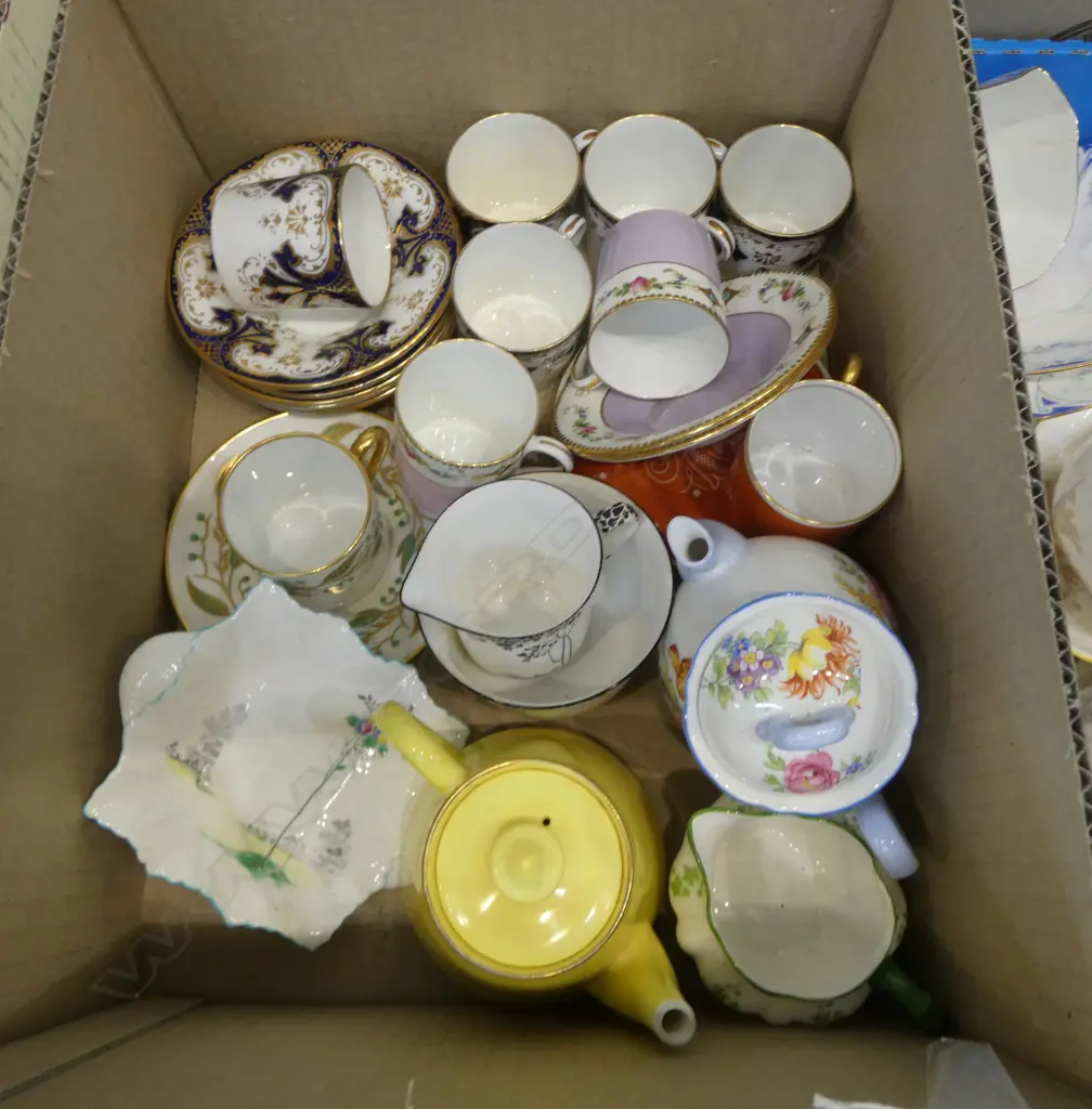 COLLECTION SHELLEY CHINA COFFEE CANS 2 SMALL TEAPOTS 2 JUGS DISH ETC Image 1++