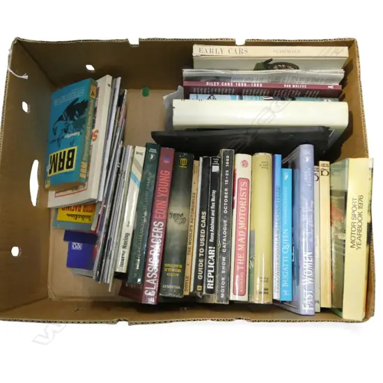 BOX OF BOOKS CLASSIC CARS ETC