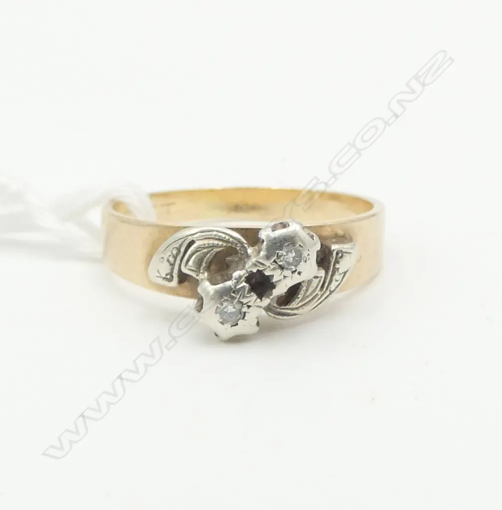 9ct DIAMOND RING, 2.45gm SIZE M Image 1++