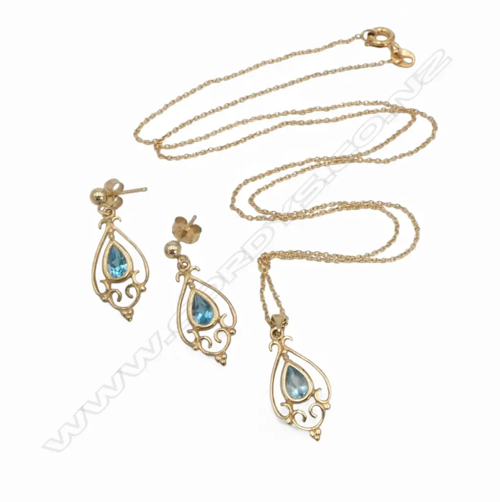 9CT PENDANT NECKLACE & EARRINGS SET, 2.75gms Image 1++