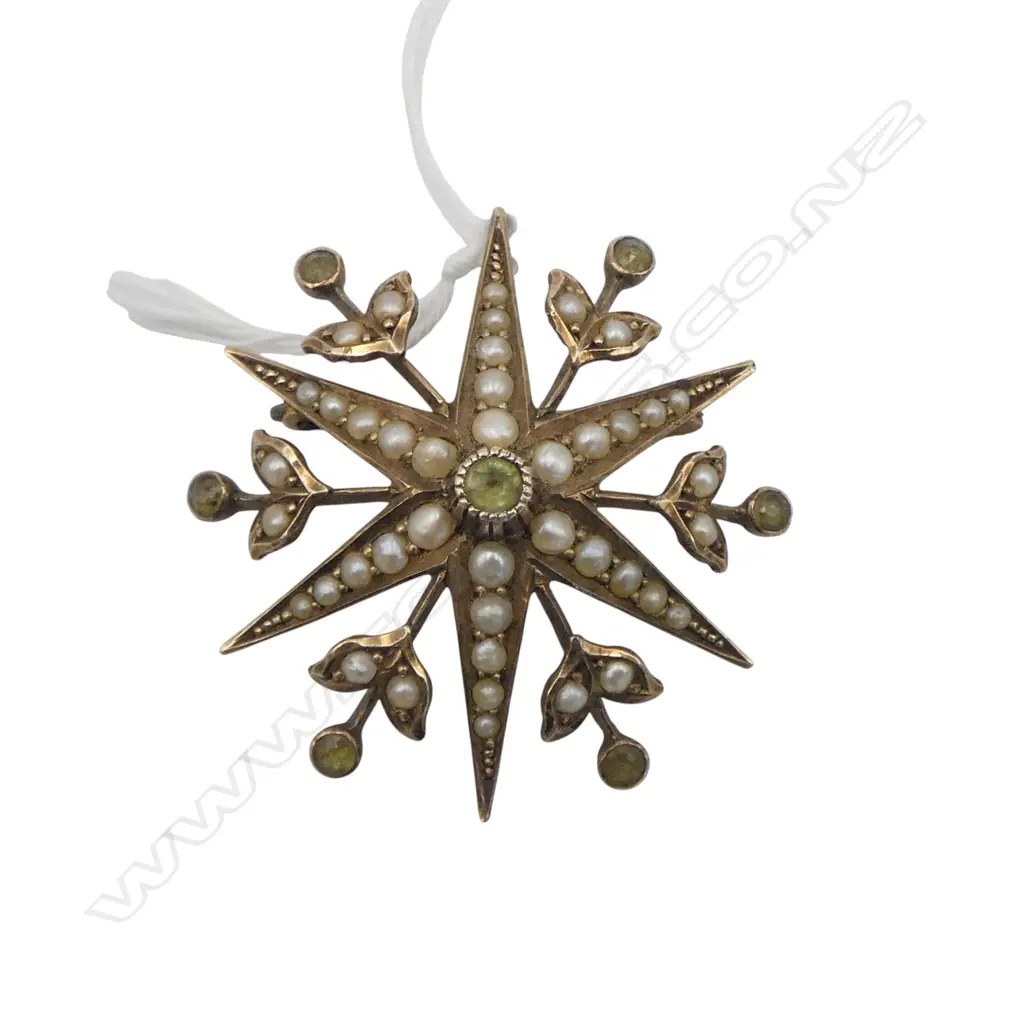 9CT PERIDOT & SEED PEARL STAR PENDANT / BROOCH 35mm dia 4.6gms Image 1++