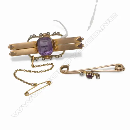 ANTIQUE 9CT AMETHYST & SEED PEARL BAR BROOCH W. 45mm 5gms