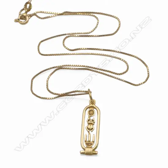 9ct GOLD PENDANT ON FINE CHAIN NECKLACE 2.38gms