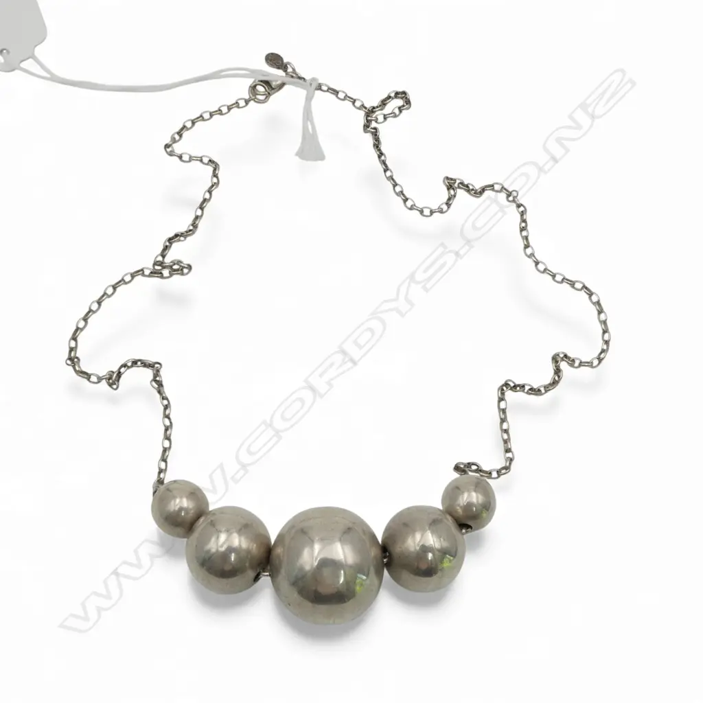SILVER NECKLACE with 5 graduating lge balls that slide on chain 33gms Image 1++