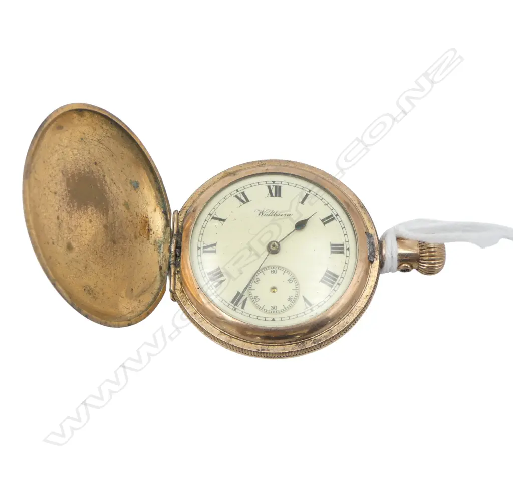 LADIES GOLD PLATE WALTHAM POCKET WATCH Image 1++