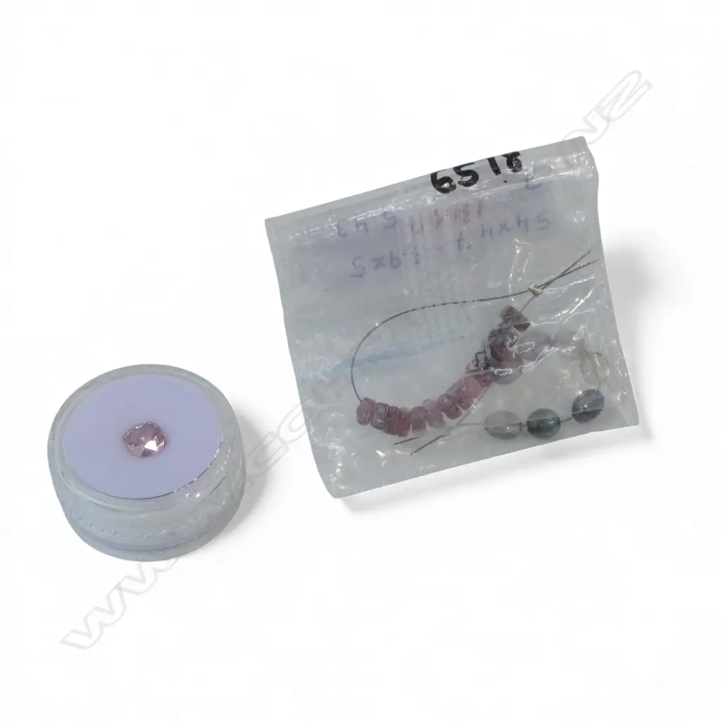 PINK CUSHION CUT SPINEL, 1.28ct & ASST. SPINEL BEADS Image 1++
