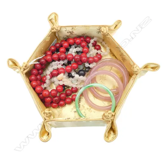 ASST. JEWELLERY; 4 GLASS BANGLES (1 AF), 2 NECKLACES, 3 BEAD BRACELETS ETC