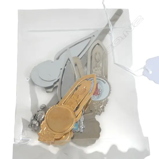 BAG OF 9 PLATED BOOK PAGE MARKERS: ENAMEL + BEAR ETC