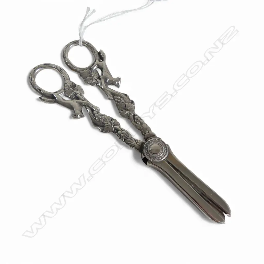 PAIR LONDON 1965 STG SILVER GRAPE SCISSORS. cast fox & grape handles. 129gms Image 1++
