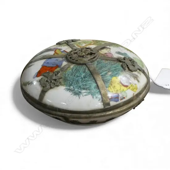 CHINESE EROTIC COVERED PASTE BOWL REPUBLICAN PERIOD DIA 110MM