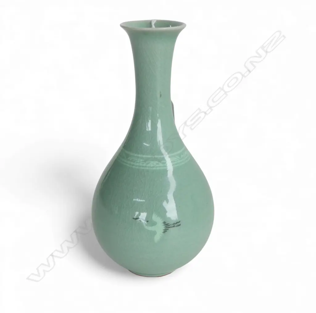 ANTIQUE KOREAN CELADON VASE, H.175mm, signed Image 1++