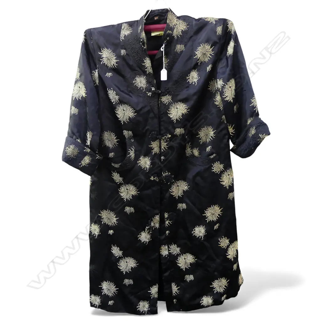 CHINESE VINTAGE BLACK SILK PEONY PAT FULL LENGTH JACKET Image 1++
