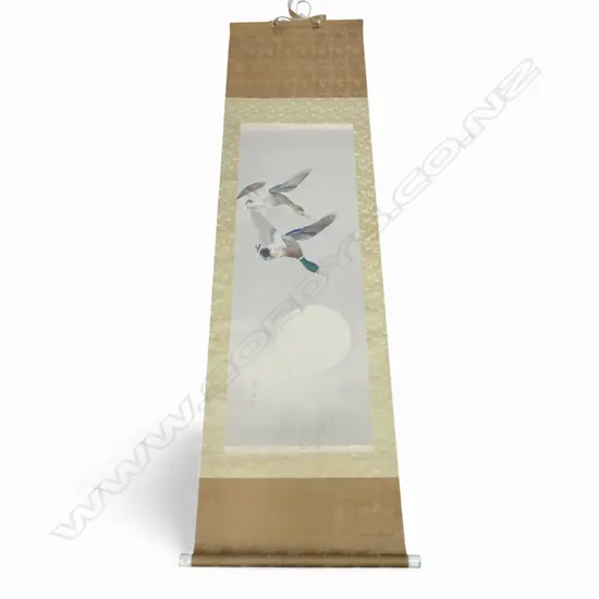 SIGNED ORIENTAL SCROLL KAKIMONO INSUMI IN COLOUR ON SILK  2 DUCKS FLYING 