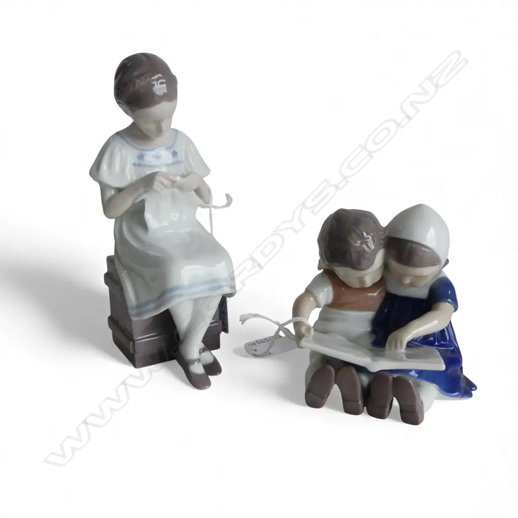 2 BING & GRONDAHL FIGURINES; GIRL KNITTING & CHILDREN READING, H.170 & 100mm Image 1++