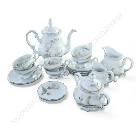 HUTSCHENREUTHER COFFEE SET 'SYLVIA' PATTERN, 6 PLACE SETTING
