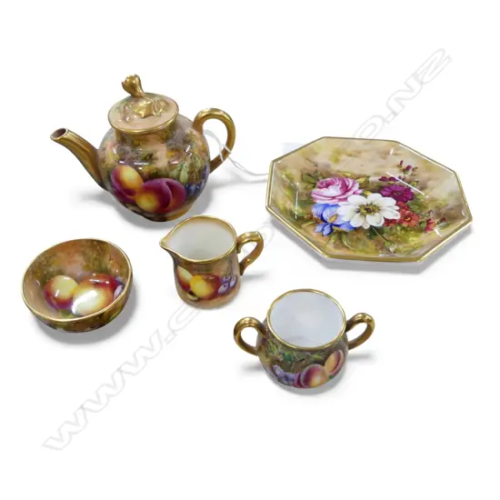 5 PCE ROYAL WORCESTER MINI TEA SET INCL. TEAPOT & OCTAGONAL DISH 120mm dia ALL SIGNED