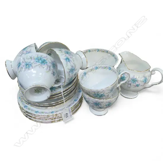TUSCAN CHINA 'LOVE IN THE MIST' 6 PLACE PART TEA SERVICE 