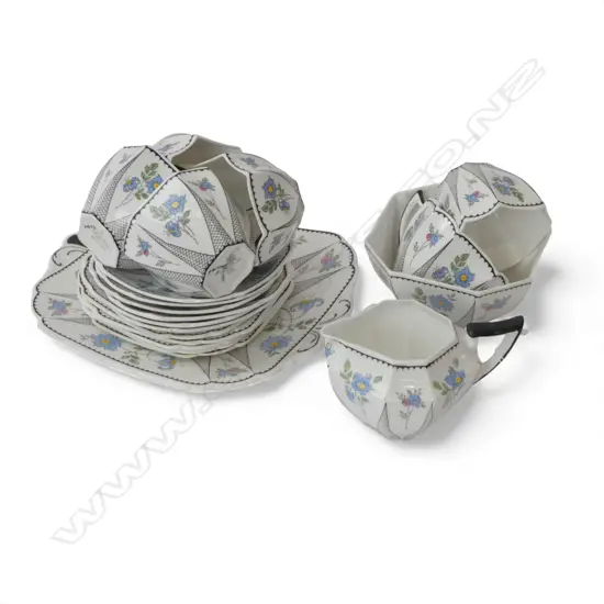 SHELLEY QUEEN ANNE PART TEA SERVICE