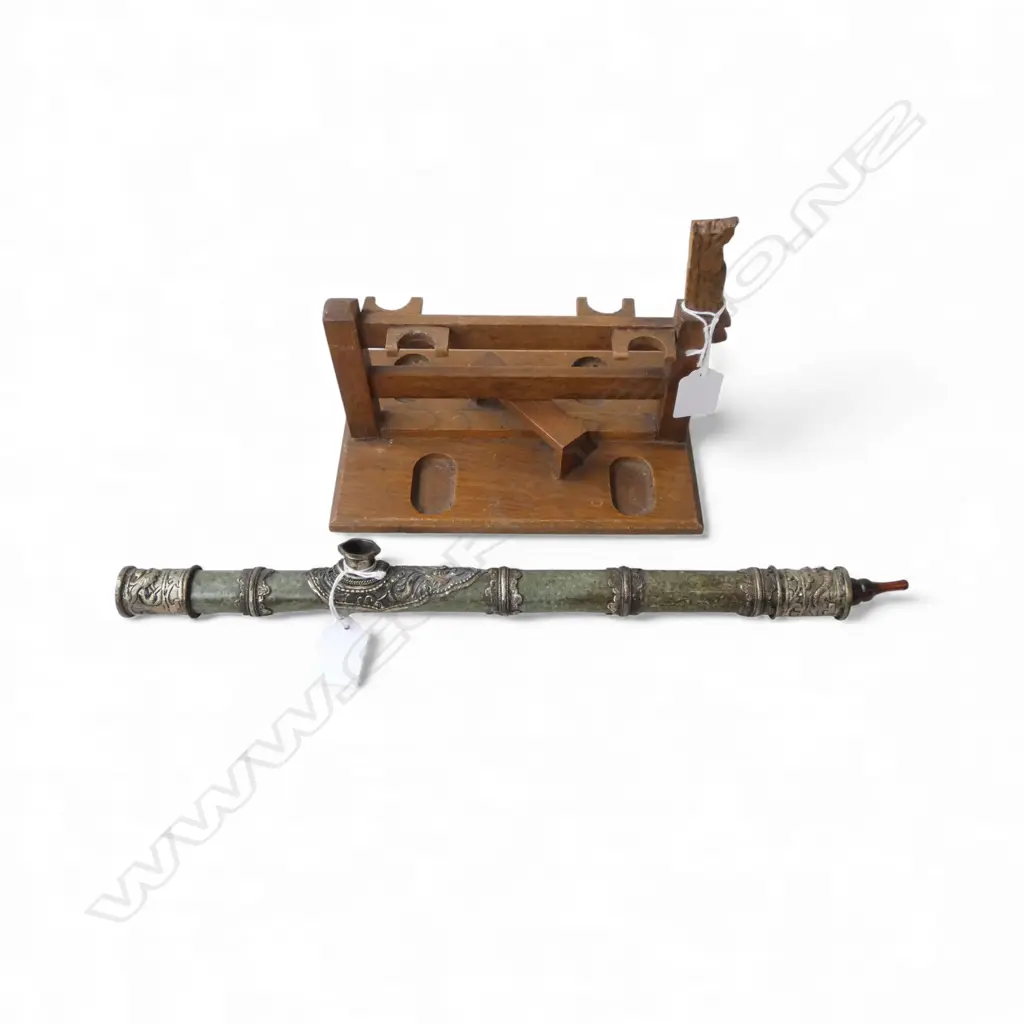 ORIENTAL GREEN STONE & SILVER PLATE OPIUM PIPE + WOODEN STILE PIPE RACK a.f Image 1++