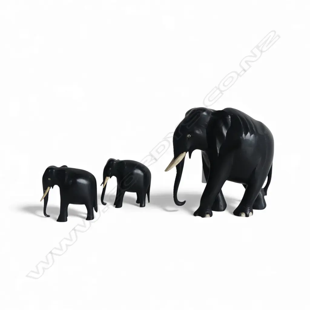 GRADUATED SET OF 3 EBONY ELEPHANTS H.155mm Image 1++