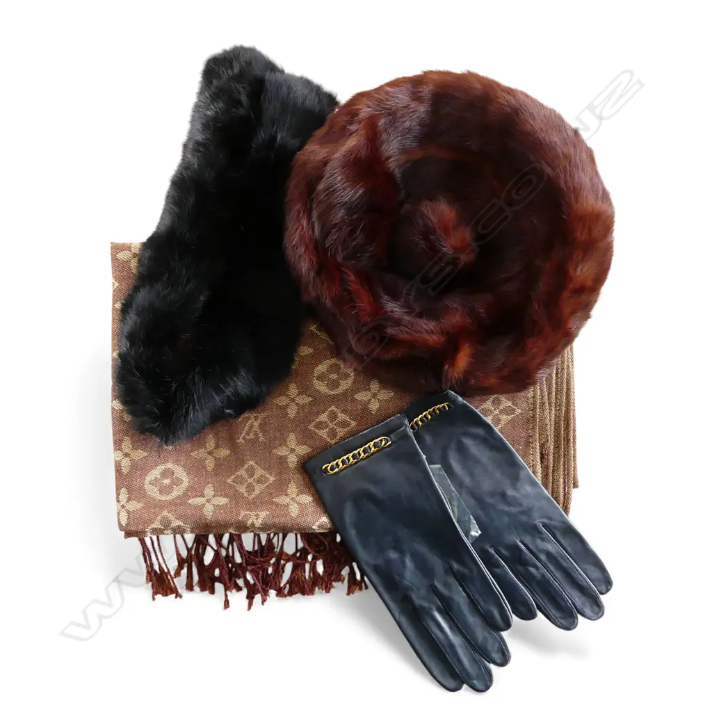 4 FASHION PCES Image 1++