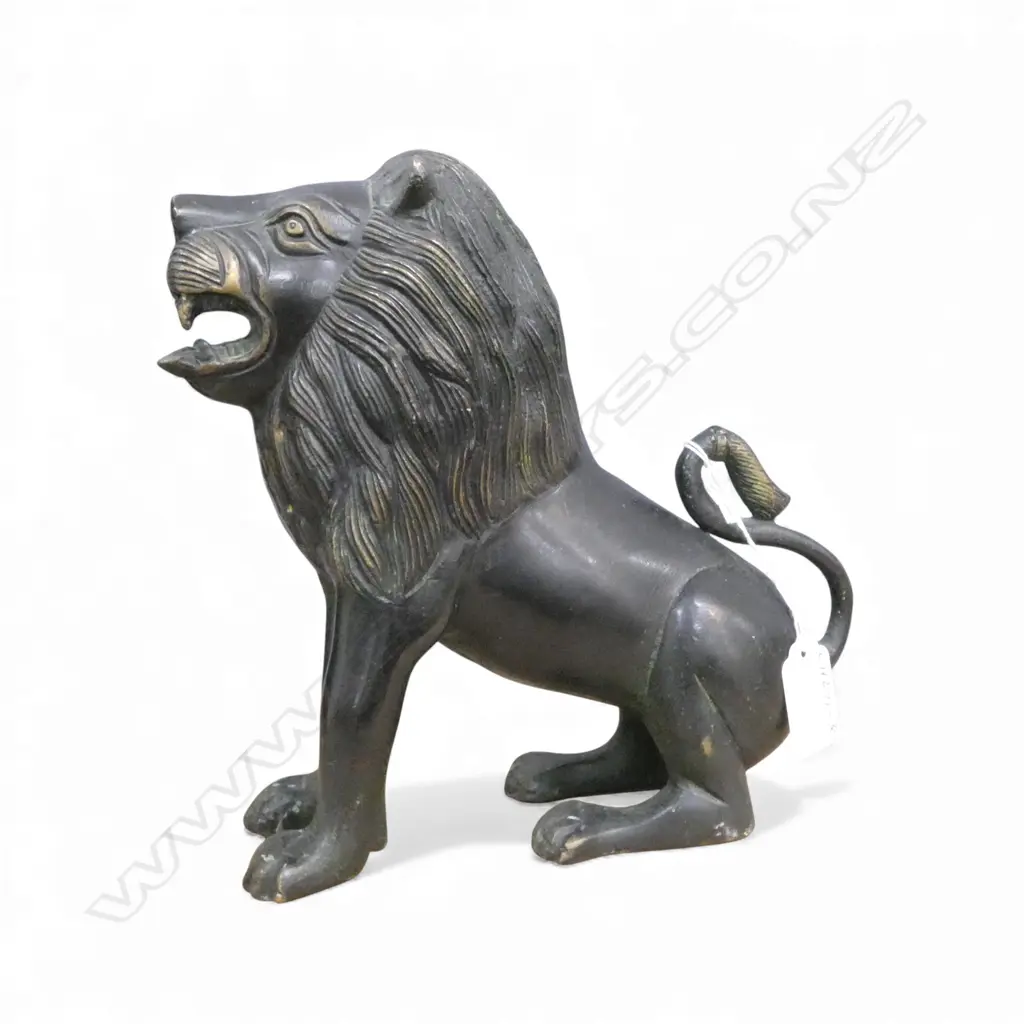 BRONZE LION H210mm Image 1++