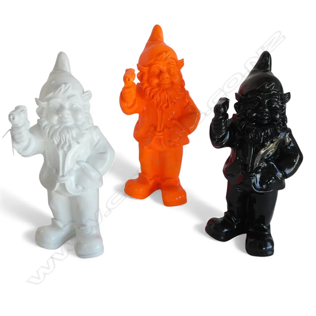 3 RESIN GNOMES HOLDING GUNS; BLACK, WHITE & ORANGE H.300mm Image 1++