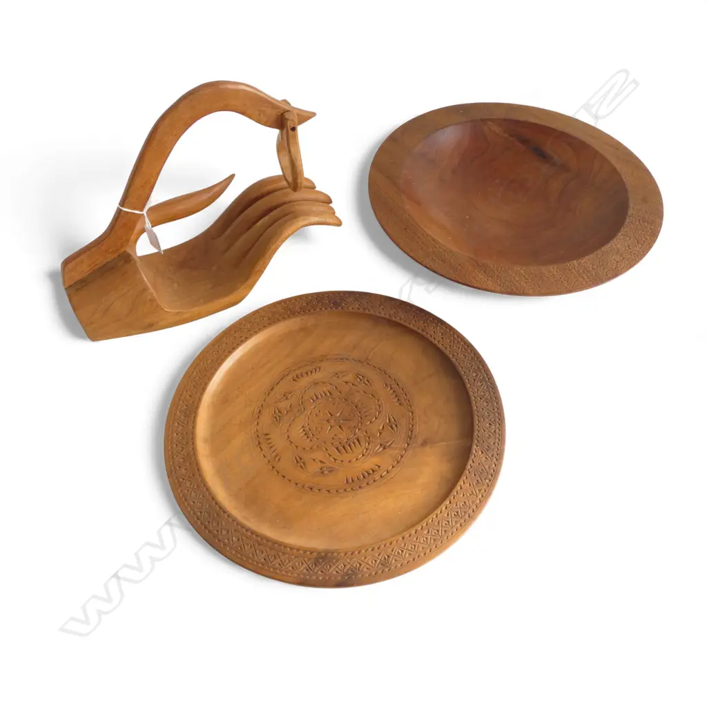 WOOD BOWL DIA 350 PLATTER & HAND ORN  Image 1++