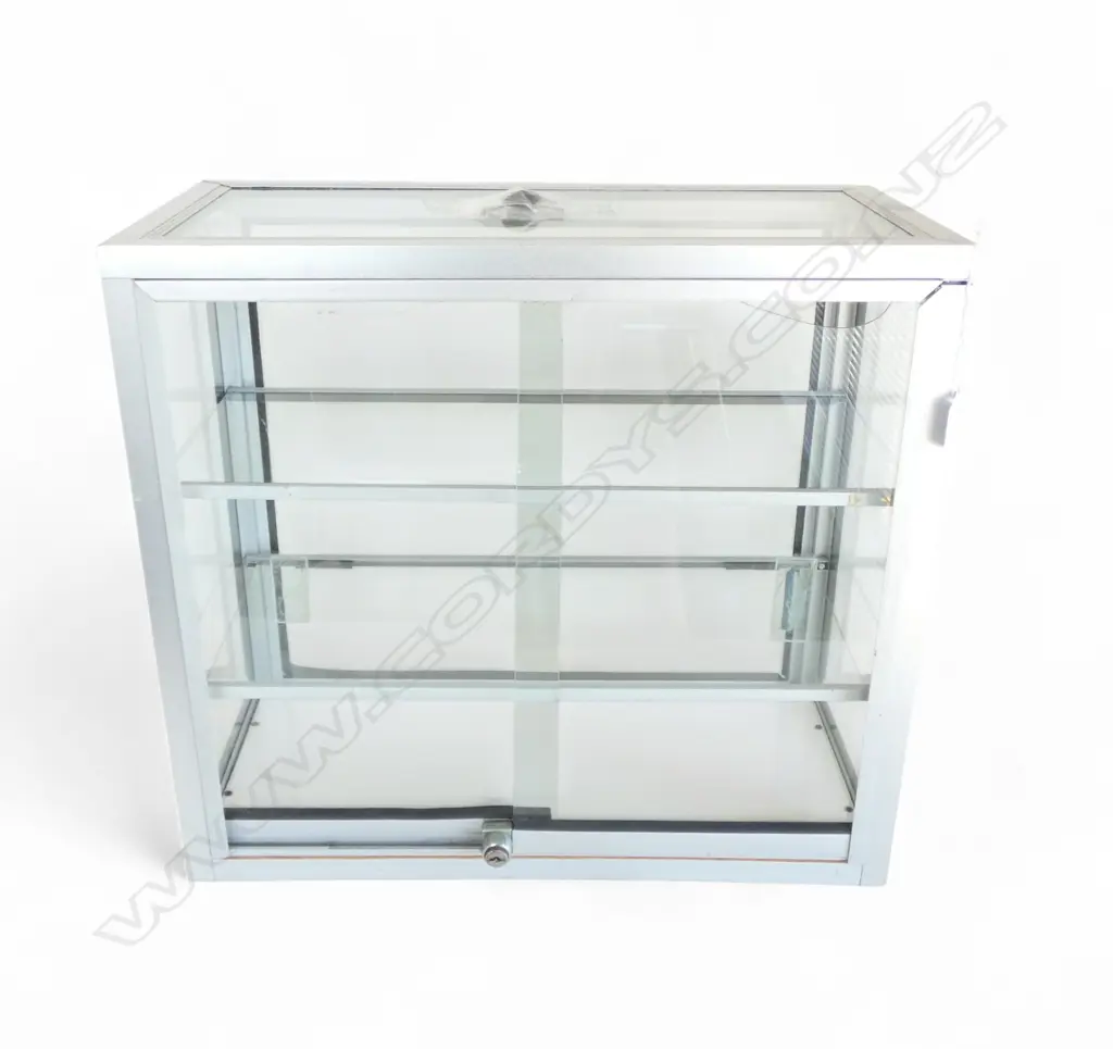LOCKABLE DISPLAY CABINET w. KEY 500x250x450mm GLASS BROKEN Image 1++