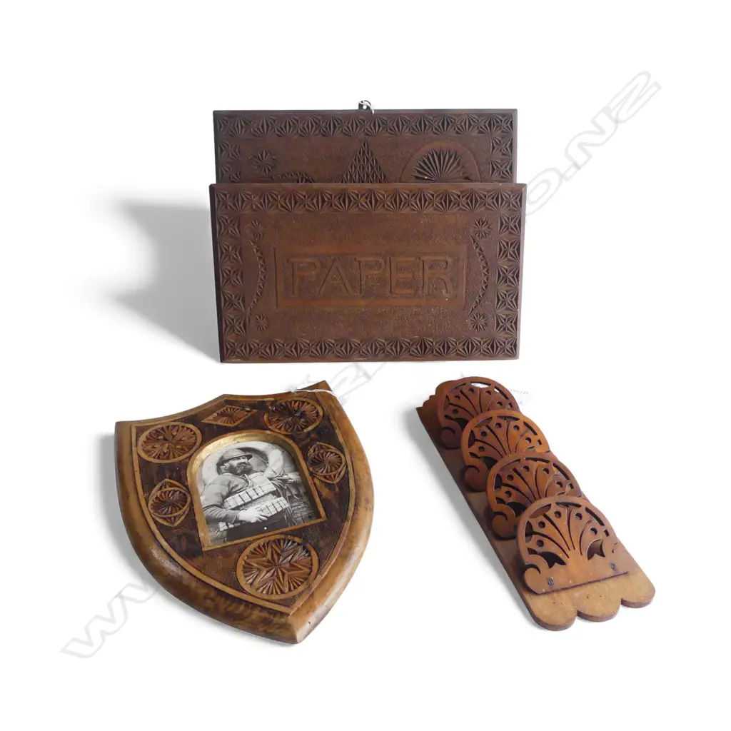KAURI CARVED CHIP ART PAPER RACK L360MM SHEILD PHOTO FRAME L340MM & LETTER RACK L330MM Image 1++