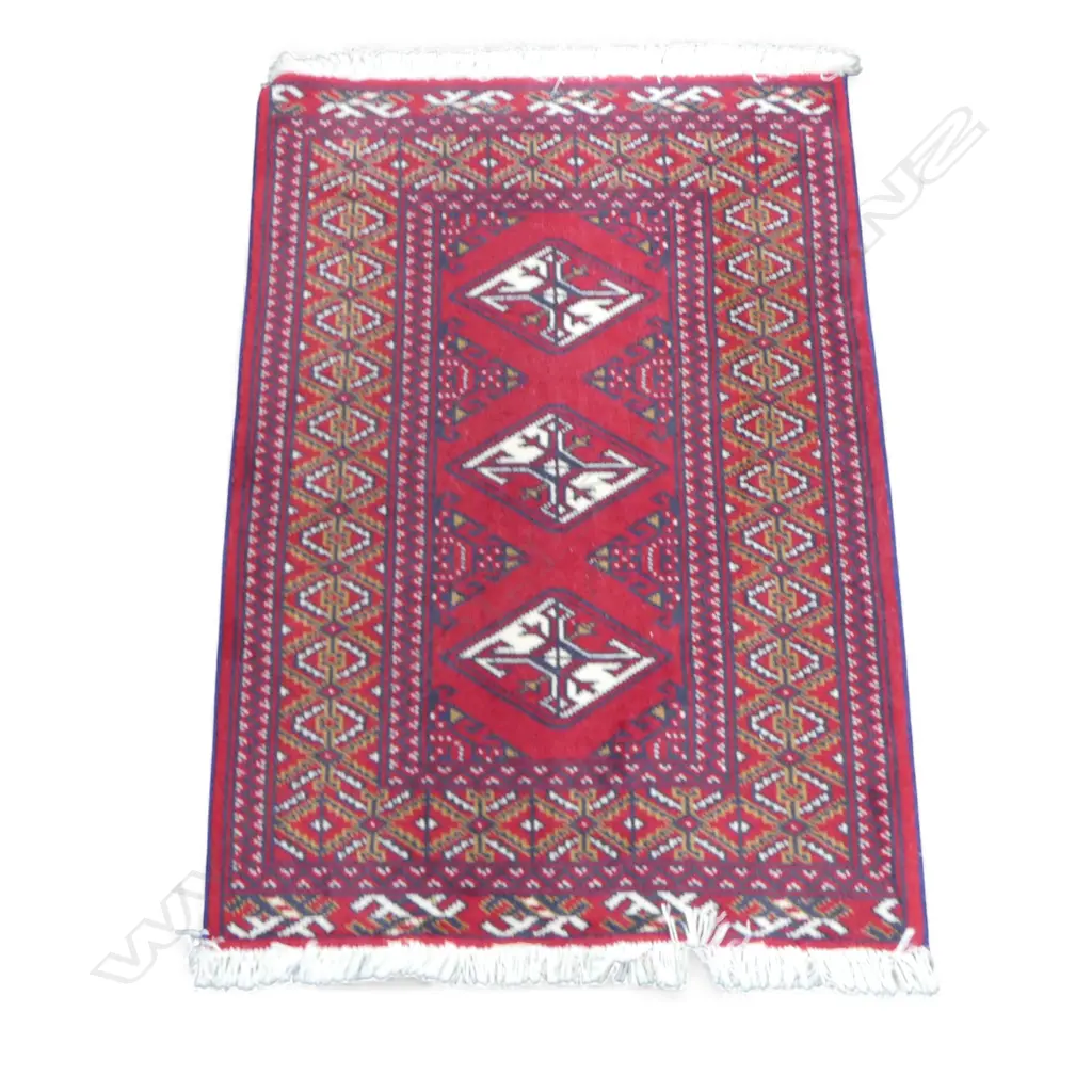 SMALL HAND KNOTTED WOOL PILE RUG 910x640mm Image 1++