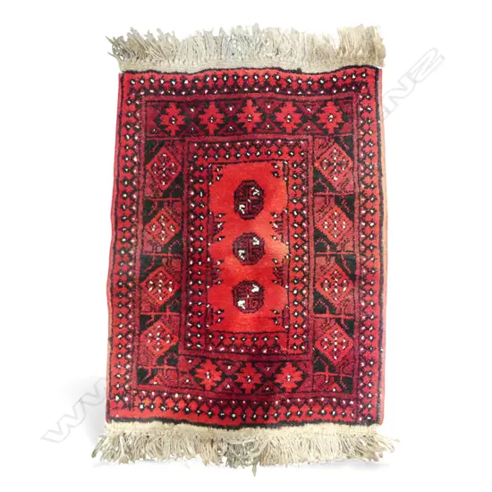 HAND KNOTTED ALL WOOL RUG 720x530mm