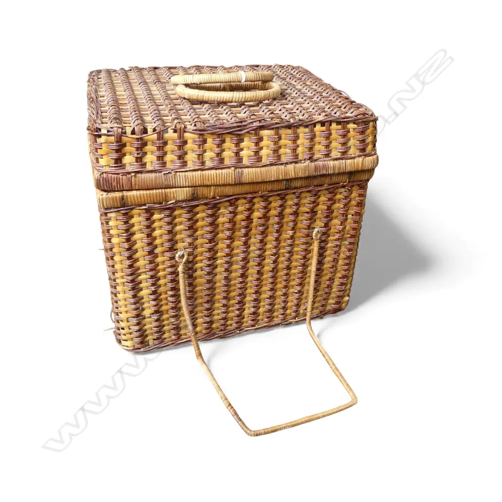 BASKET OF ASST. FABRIC PATTERNS, BUTTONS, etc Image 1++